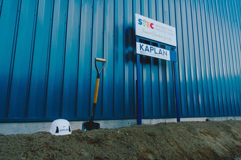 Image for the Tweet beginning: Last week, we officially broke